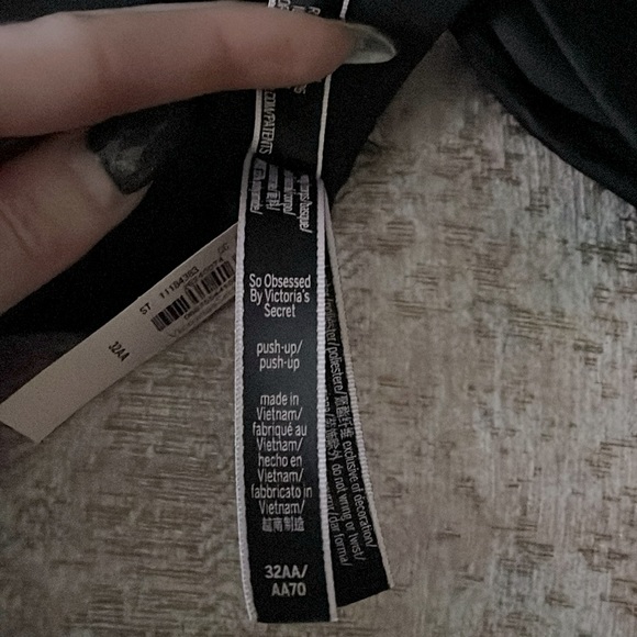 Victoria’s Secret Very Sexy So Obsessed Push-Up Bra - Picture 6 of 8